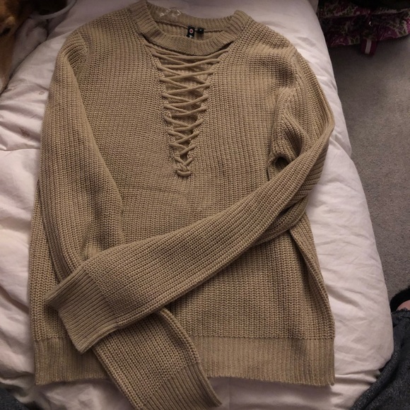 Sweater - Picture 1 of 4